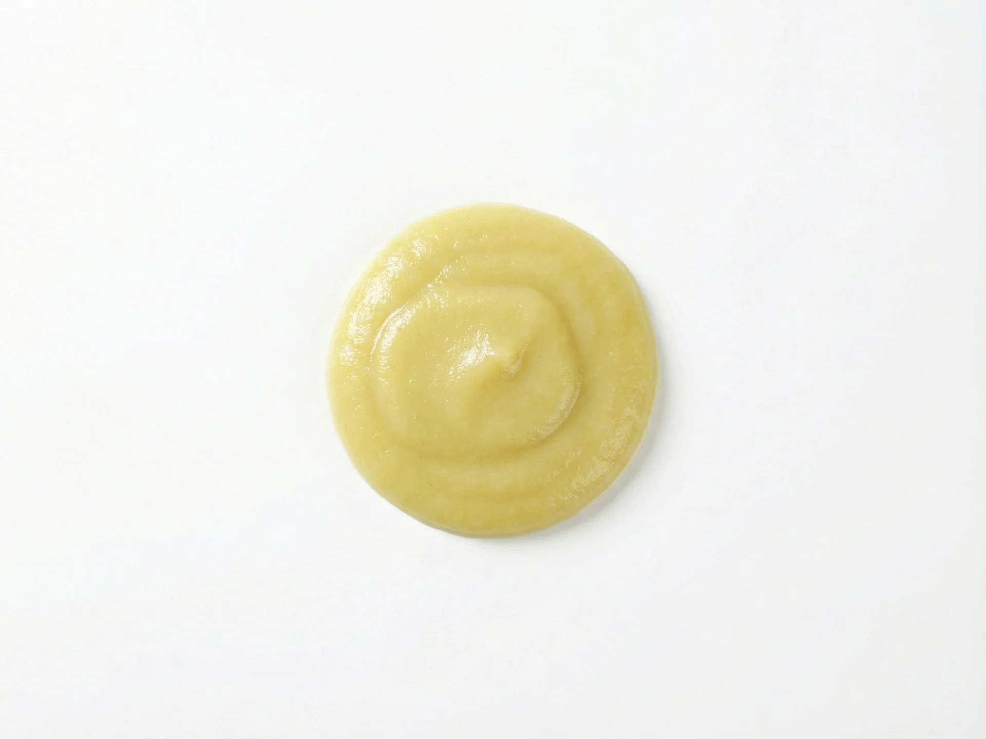 Voor baby's van 6-9 maanden, schil de cactusvijg volledig en prak het vruchtvlees tot een gladde puree of zachte prak. Je kunt het mengen met ander fruit of yoghurt voor extra voeding. Bied aan op een voorgevulde lepel of laat je baby zelf opscheppen met hun handjes.